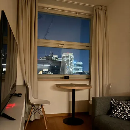 Main Center - Luxury - Free Parking - View Daire Bratislava