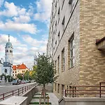 Main Center - Luxury - Free Parking - View Апартаменты *
